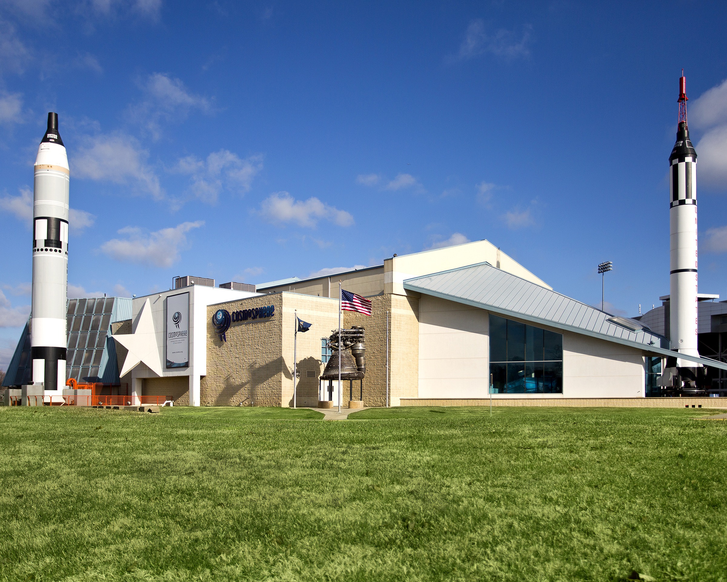 2016 Cos Exteriorsm Cosmosphere