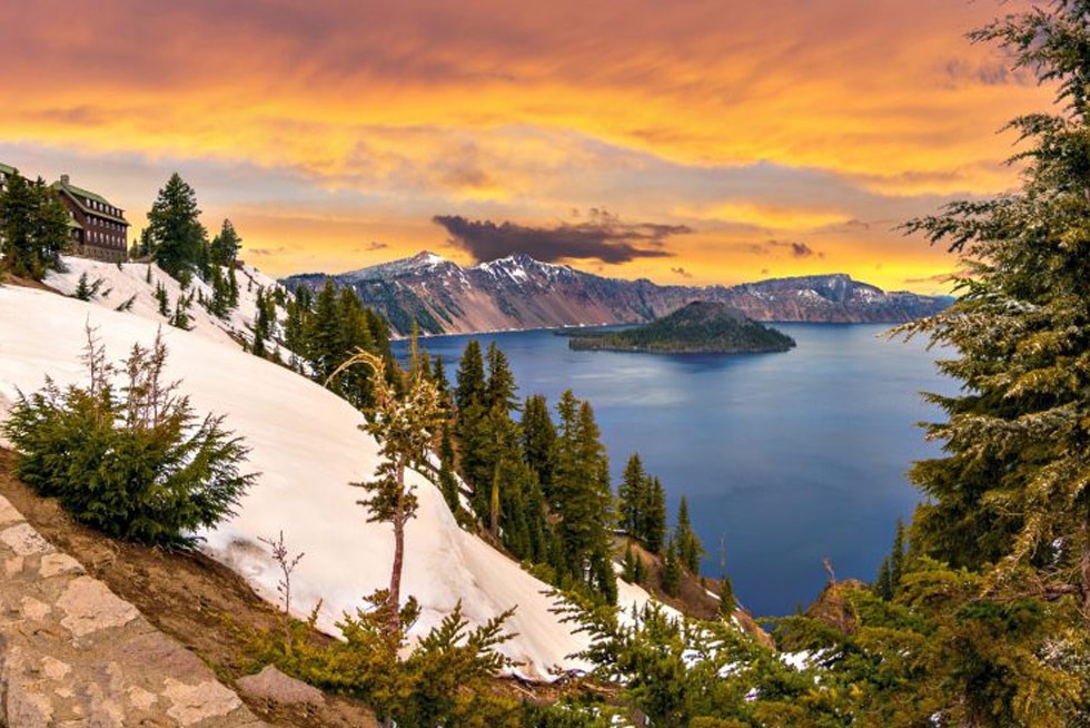 Crater-Lake-Lodge-image