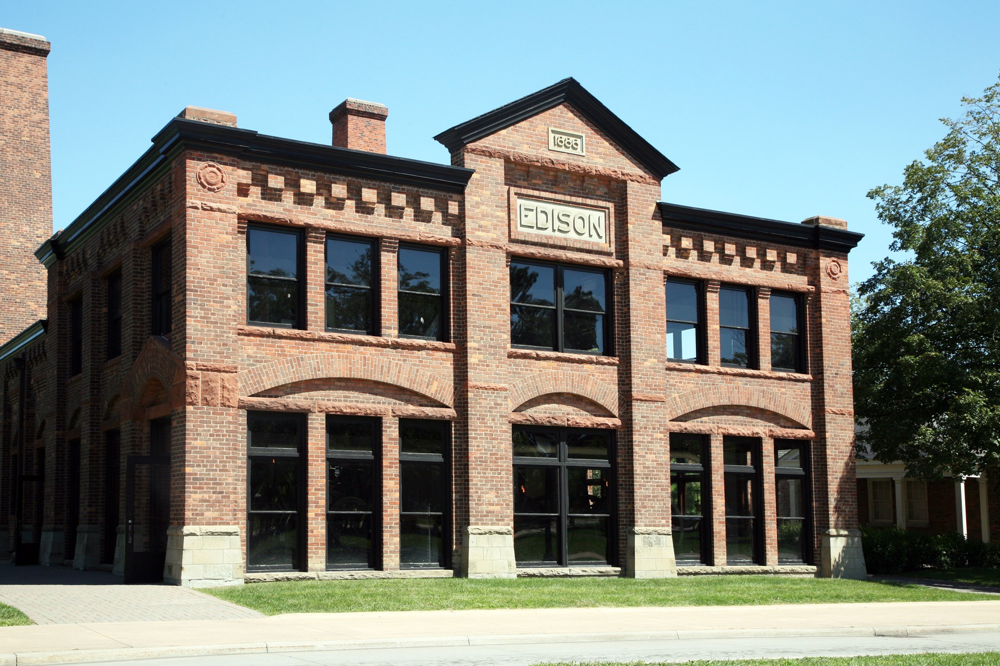 Edison-Lab-2000