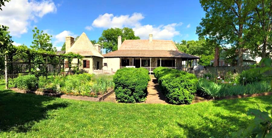 Saint Genevieve French Centre